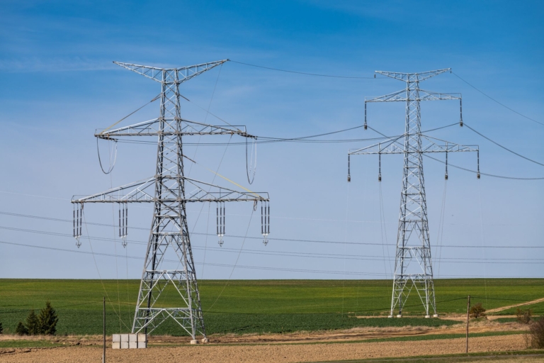 ABD Enerji Bakanlığı, Sekiz Eyalette Elektrik Altyapısını İyileştirecek